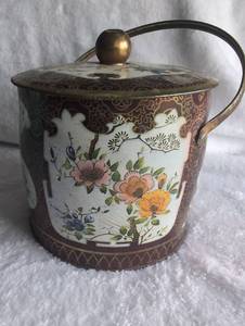 lot 3010 image: Japanese Cloisonne Tin Bucket with Floral Design