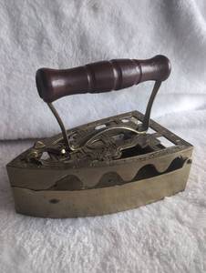 lot 3011 image: Brass Iron with Wooden Handle