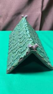 lot 178 image: Ceramic Reptile Hide Cave - Retail $20