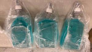 lot 303 image: Rubbermaid Hand Soap 3pc 37.2FL oz