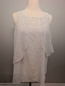 lot 3054 image: Motherhood Maternity Polka Dot Sleeveless Top - Size Small&nbsp