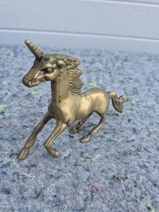 lot 10 image: Small Brass Unicorn Figurine