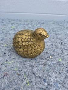 lot 12 image: Decorative Brass Bird Figurine with Detailed Feather Pattern