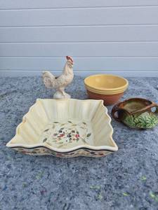 lot 17 image: Mixed Ceramic Kitchen Collection Set