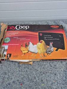 lot 32 image: Cozy Coop Radiant Heating System for Chicken Coop - New Open Box Not Tested.