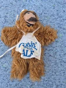 lot 151 image: ALF Plush Doll with Cookin with ALF Apron
