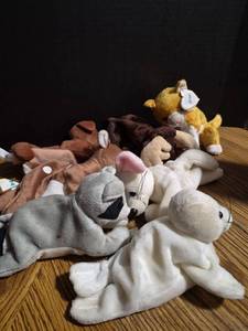 lot 186 image: Collection of Animal Plush Toys and Stuffed Animals