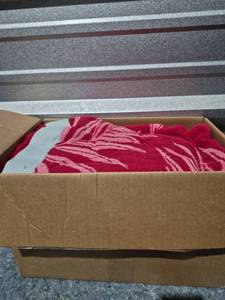 lot 196 image: Box of Mixed Bath Towels - Every Shop Or Garage Could Use Them