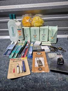 lot 197 image: Mixed Personal Care and Travel Items Lot