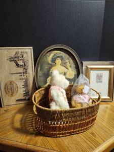 lot 203 image: Mixed Collectible Gift Basket with Framed Art and Plush Bears