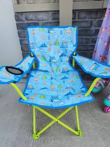 lot 271 image: Kids Folding Camping Chair with Cup Holder