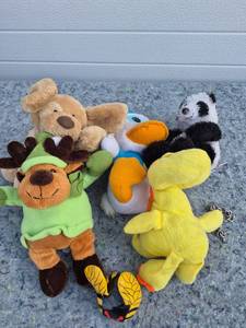lot 292 image: Mixed Plush Animal Toy Lot