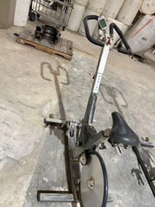 lot 19018 image: KEISER M3 SPIN BIKE