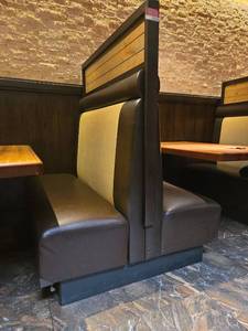lot 21563 image: Commercial Restaurant Booth Seating Set&nbsp