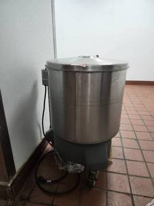 lot 15722 image: Commercial Electric Food Prep and Dryer