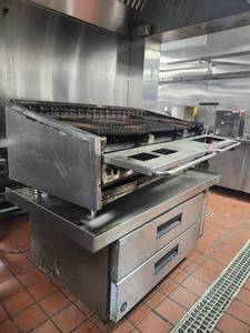 lot 15754 image: Hoshizaki Commercial Salamander Broiler with Refrigerated Base
