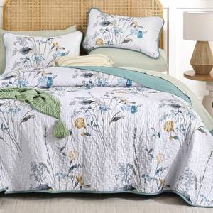 lot 1647 image: WONGS BEDDING Teal Floral Quilt Set Queen Size, 3 Pieces Botanical Plants Pattern Bedspread Coverlet Set with 2 Pillowcases, Soft Lightweight Microfiber Bedding Set for All Season(96�90)
