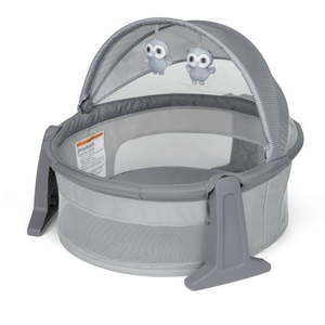 lot 19333 image: Safety 1st Sleepy Traveler Bassinet  Dreamscape