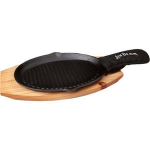 lot 20395 image: Jim Beam Cast Iron Skillet with Wooden Plate and Handle Cover  Jb0159 (BROKEN HANDLE)