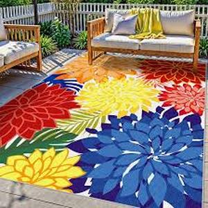 lot 1565 image: Zonli 5x8 Outdoor Area Rug for Backyard Deck and Camping