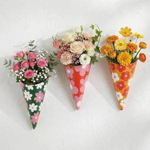 lot 14089 image: AIM & GGKK Floral Wall Vases - Set of 3 Flower Pattern Metal Wall Flower Vases for for Modern Home Decor, Entryway, Hallway, Bathroom, Living Room, Dining Room, Narrow Spaces