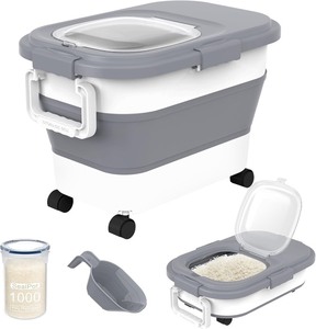 lot 5504 image: Collapsible Food Storage Container Set with Measuring Cup and Spoon