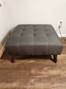lot 100 image: Mid Century Modern Tufted Ottoman with Walnut Legs