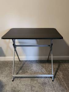 lot 107 image: Lifetime Portable Folding Table