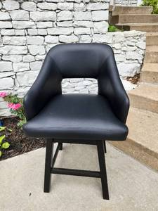 lot 120 image: Black Leather Swivel Counter Height Bar Stool