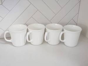 lot 210 image: White Ceramic Coffee Mug Set of 4 Corning USA