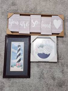 lot 221 image: Mixed Wall Art Collection with Inspirational Signs and Framed Prints