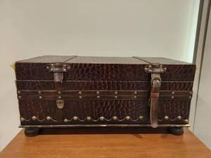 lot 228 image: Brown Crocodile Pattern Leather Storage Trunk with Brass Hardware
