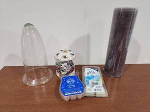 lot 231 image: Home Fragrance Bundle with Wax Scented Melts