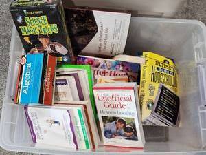 lot 260 image: Homeschool Educational Materials Bundle