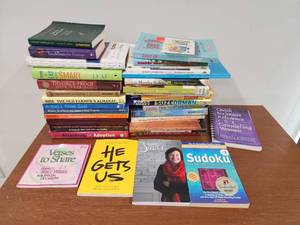 lot 261 image: Mixed Book Collection - Self Help, Christian, Finance, and Lifestyle Books