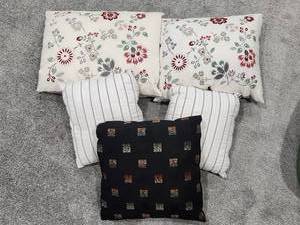 lot 266 image: Set of 5 Decorative Throw Pillows with Floral and Geometric Patterns