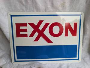 lot 504 image: Exxon Gas Station Metal Sign - 14x10 in