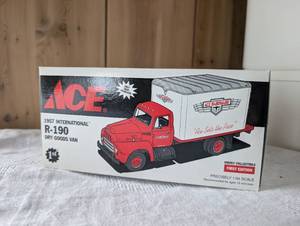 lot 1604 image: ACE Hardware 1957 International R-190 Dry Goods Van Die-Cast Truck Model