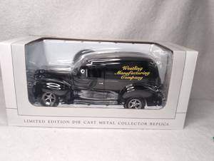 lot 1824 image: SpecCast 1940 Ford Sedan Delivery Die Cast Model