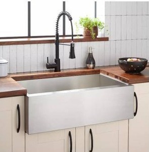 lot 14434 image: Signature Hardware 33 Inch Sitka Stainless Steel Farmhouse Sink, Retail $735.90
