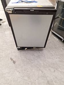 lot 14593 image: U-Line Built-in Panel Ready Cooler, Approximately 23.5x33 Inches