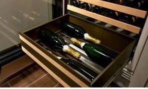 lot 14602 image: Sub Zero Group Wine Cooler Drawer, 1 Drawer