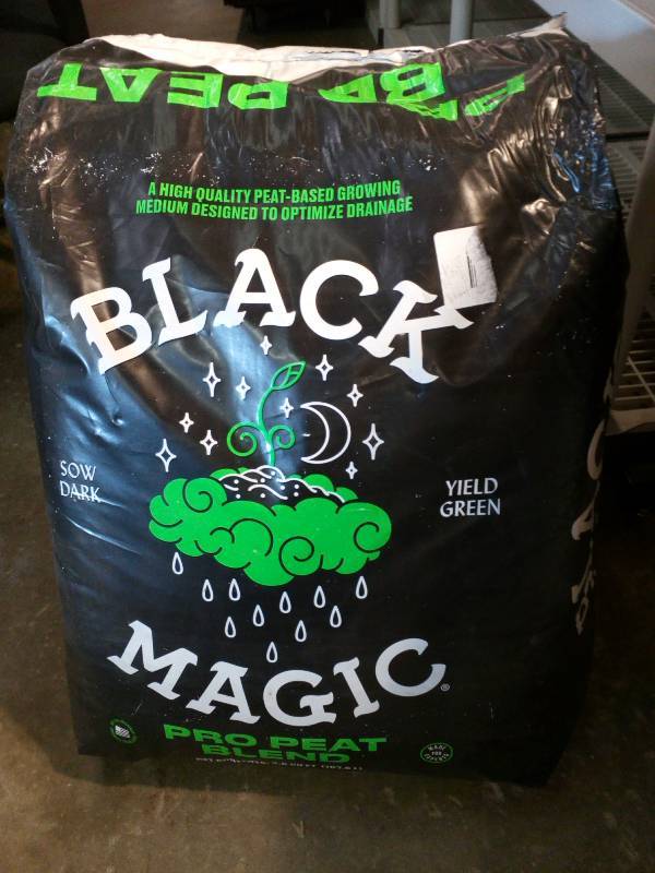 lot 16 image: Black Magic Performance Hydroponics Pro Peat Blend
