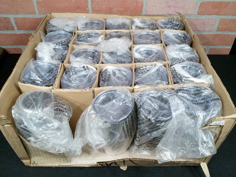 lot 36 image: Vacuum Tumbler With Logo