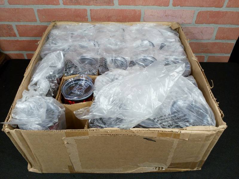 lot 38 image: Vacuum Tumbler With Logo