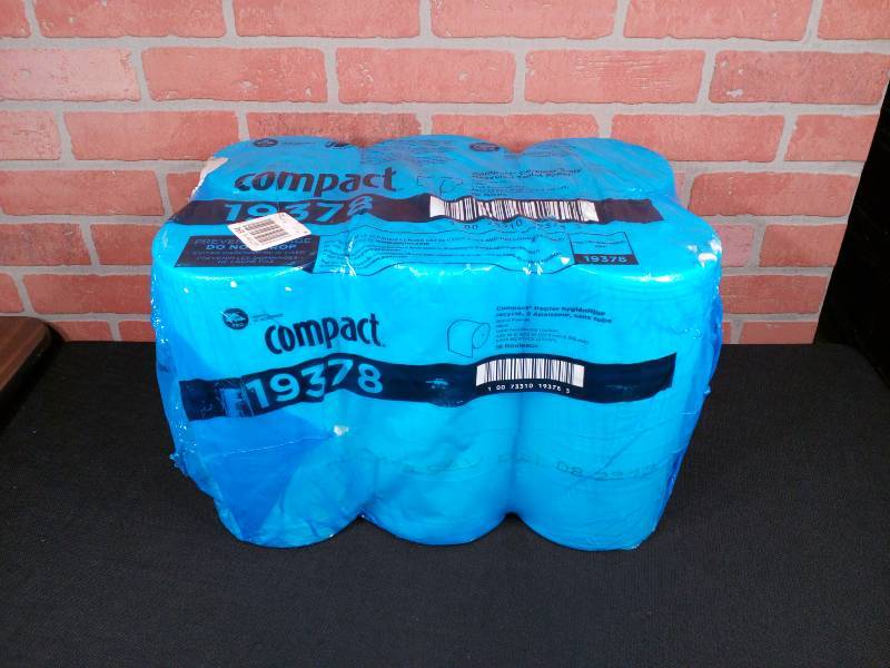 lot 39 image: Georgia Pacific Compact Coreless 2-Ply Recycled Toilet Paper