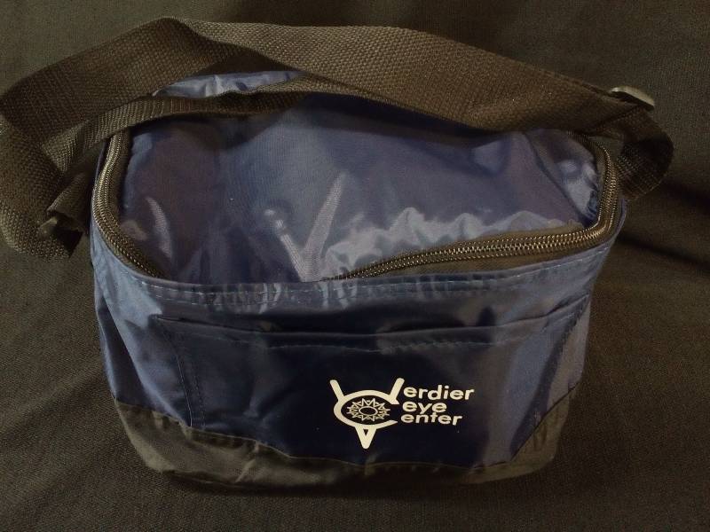 lot 62 image: Lunch Totes  Boxes wLogo