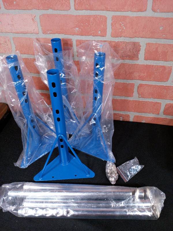 lot 67 image: Adjustable Table Legs