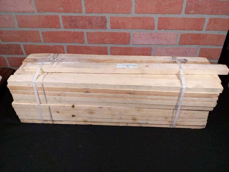 lot 91 image: Lumber Wood All Wood Graphic Holders