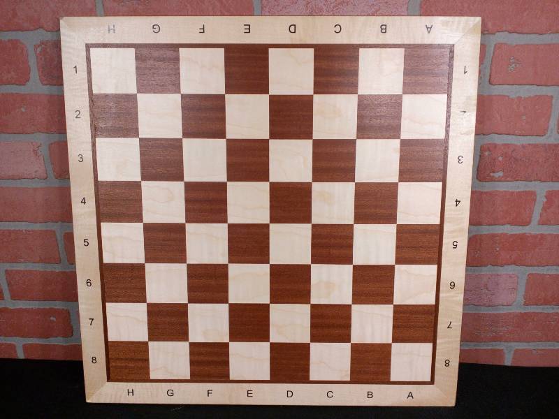 lot 95 image: Maple & Mahogany Wooden Tournament Chess Board